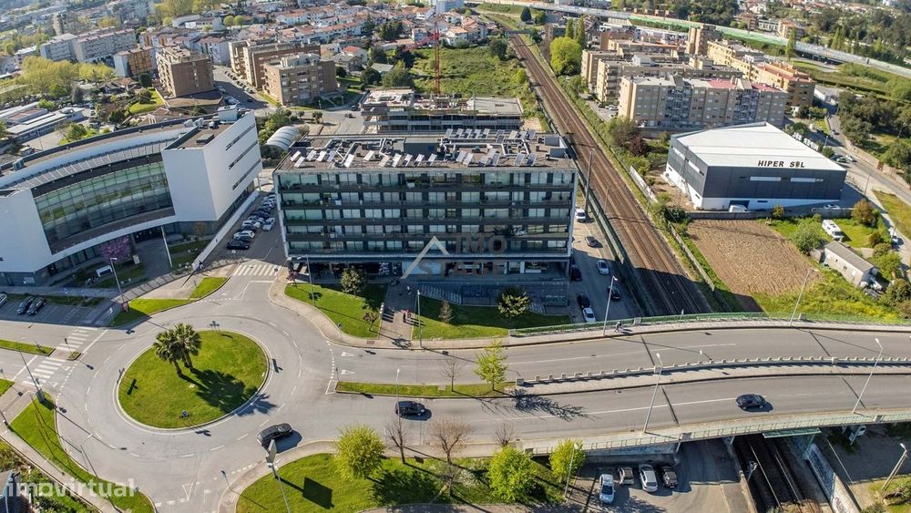 Venda - Salão de Estética e Beleza totalmente equipado em Valongo