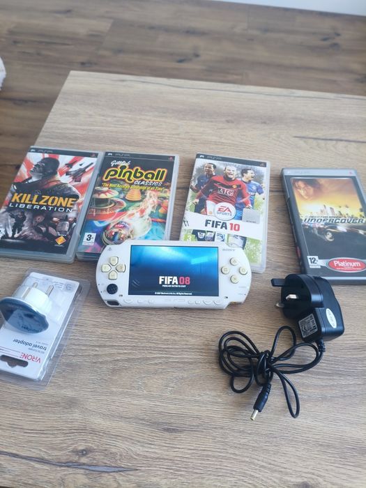 Psp 1000 białe zestaw z grami