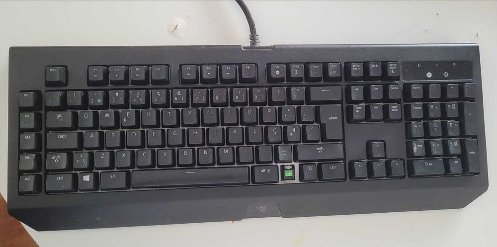 Teclado Gaming Mecânico Razer BlackWidow Chroma V2