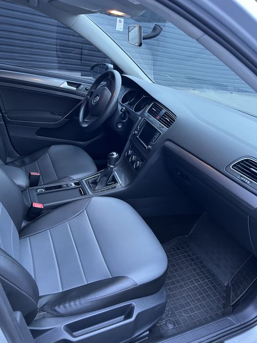 Продам Golf 7 1.6 tdi 2015 року