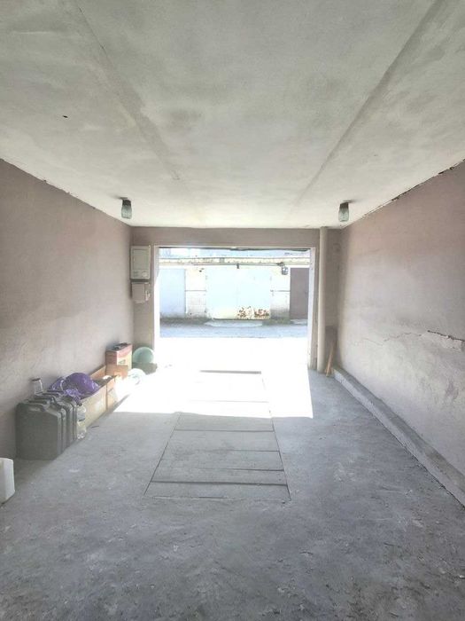 Продам дворівневий гараж по вулиці проспект Науки 119-Б м.Київ в ГБК "Юпітер"