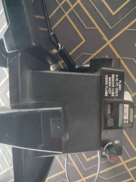 Polaroid, kolekcjonerski aparat fotograficzny.