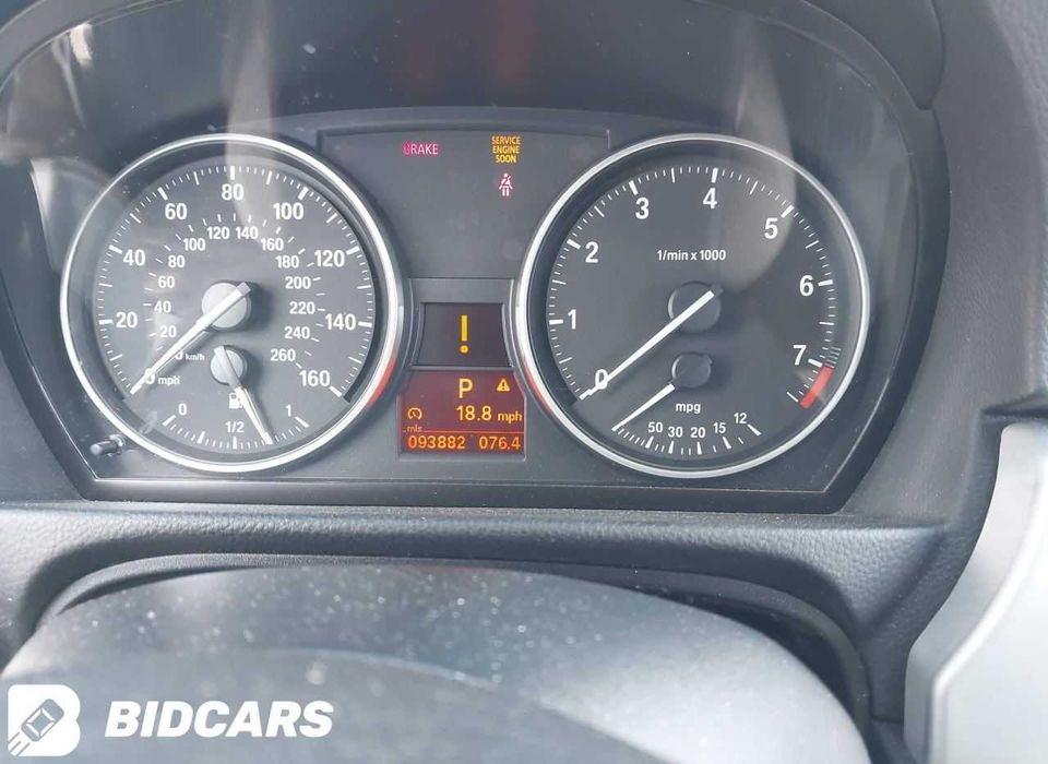 BMW E90 328i 2011 części
