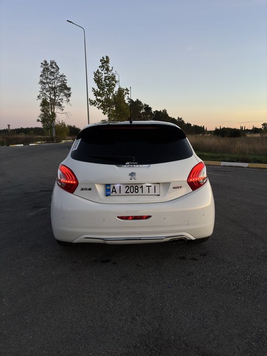 Peugeot 208 GTI 2013