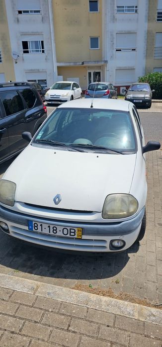 Renault Clio 99 5 portas fecho central 1.2 gasolina