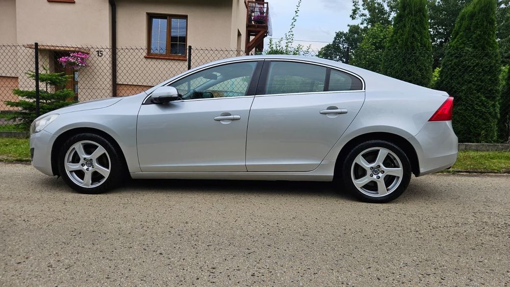 Volvo S60