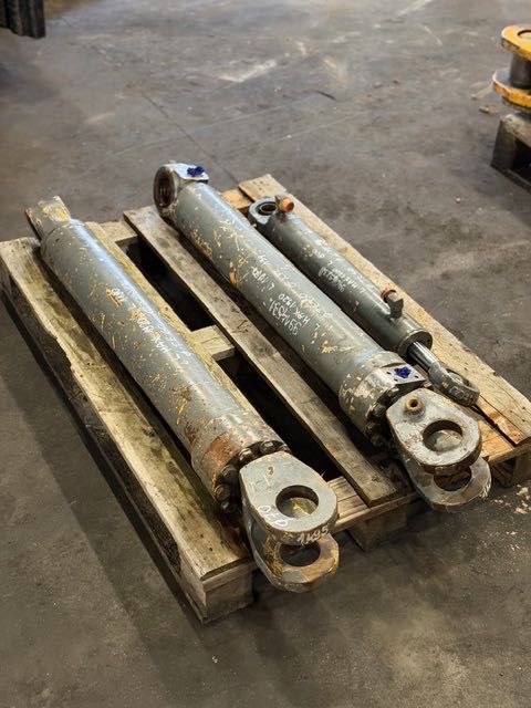 liebherr l 509 siłownik hydrauliczny używany