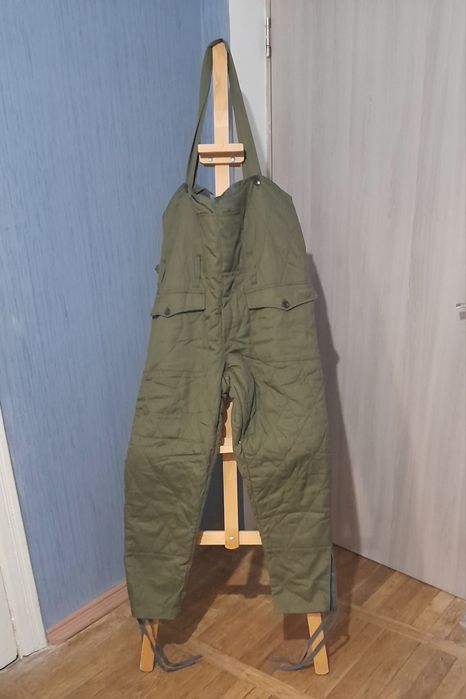 Ватный полукомбенезон, новый.
