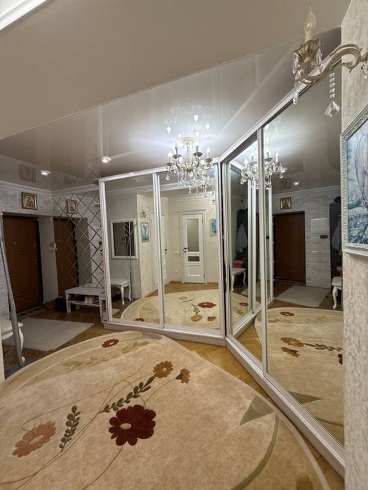 Продаж елітної квартири в центрі м.Луцьк