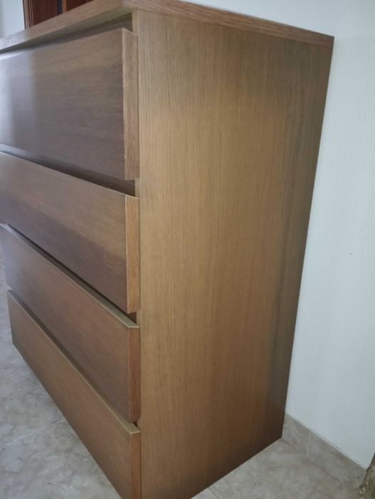 Cómoda Malm chapa carvalho