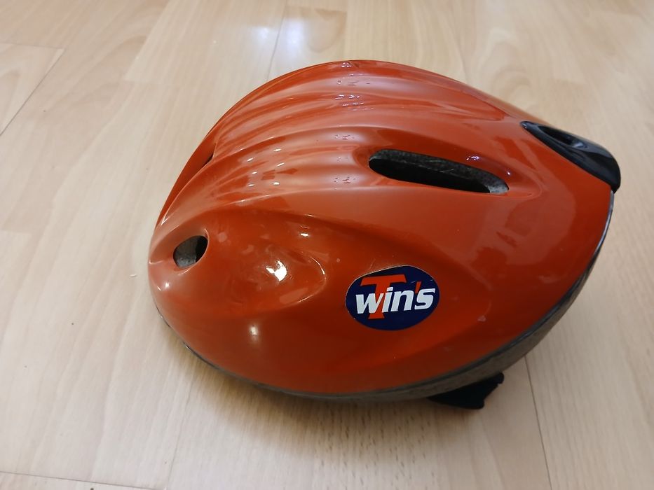 Kask rowerowy czerwony rozmiar M , 53-56 cm