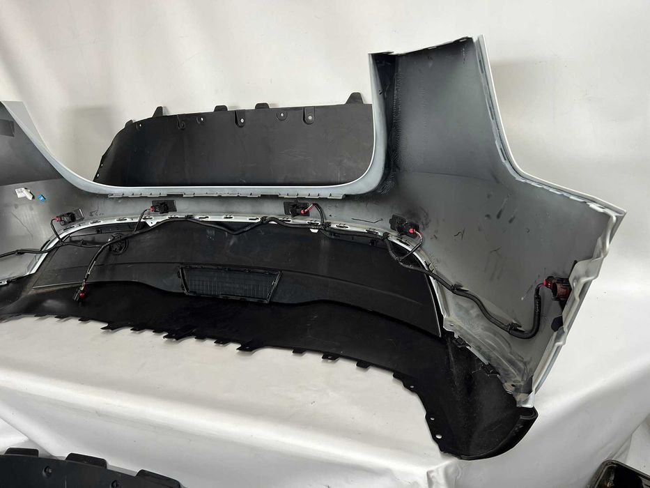 Tesla Model Y бампер задній - рест дорест