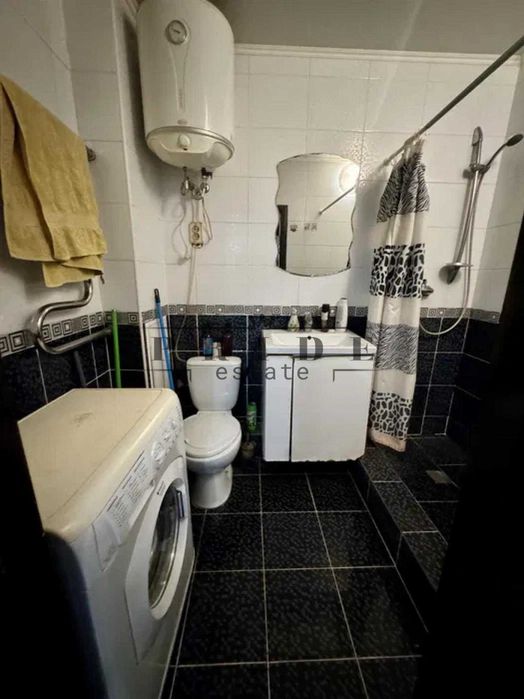 Продається затишна студія 30 м²  6 поверх по вул. Червоної Калини, 4а