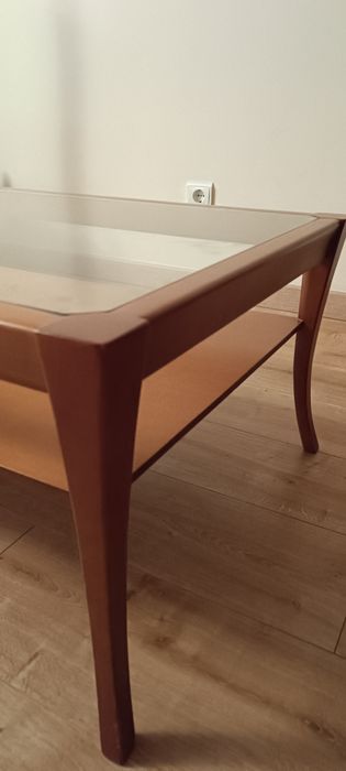 Mesa de centro cerejeira e vidro