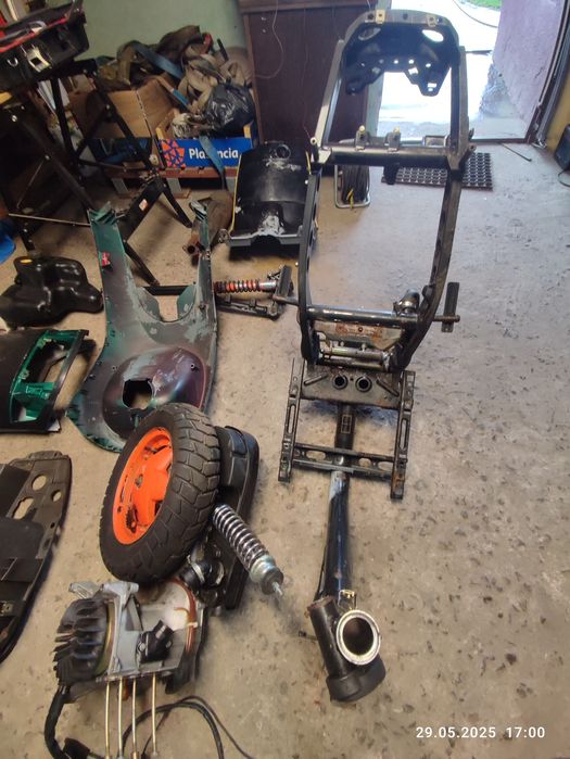 Рама до скутера Piaggio ZIP