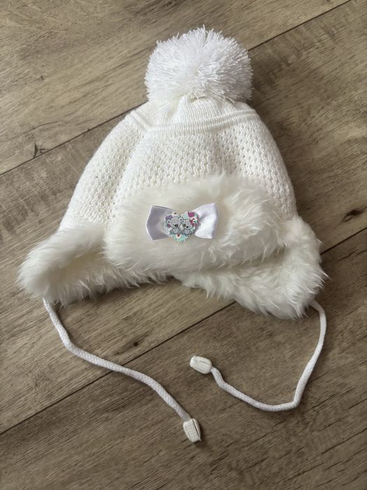 Зимова дитяча шапочка