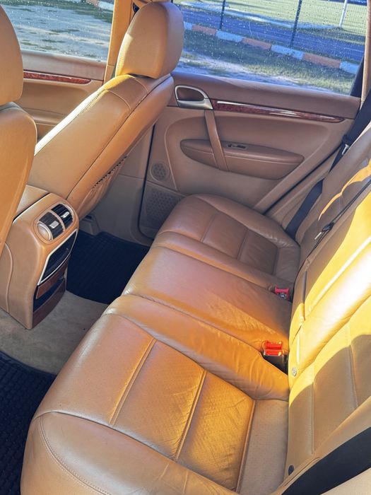 Продам  Porsche Cayenne