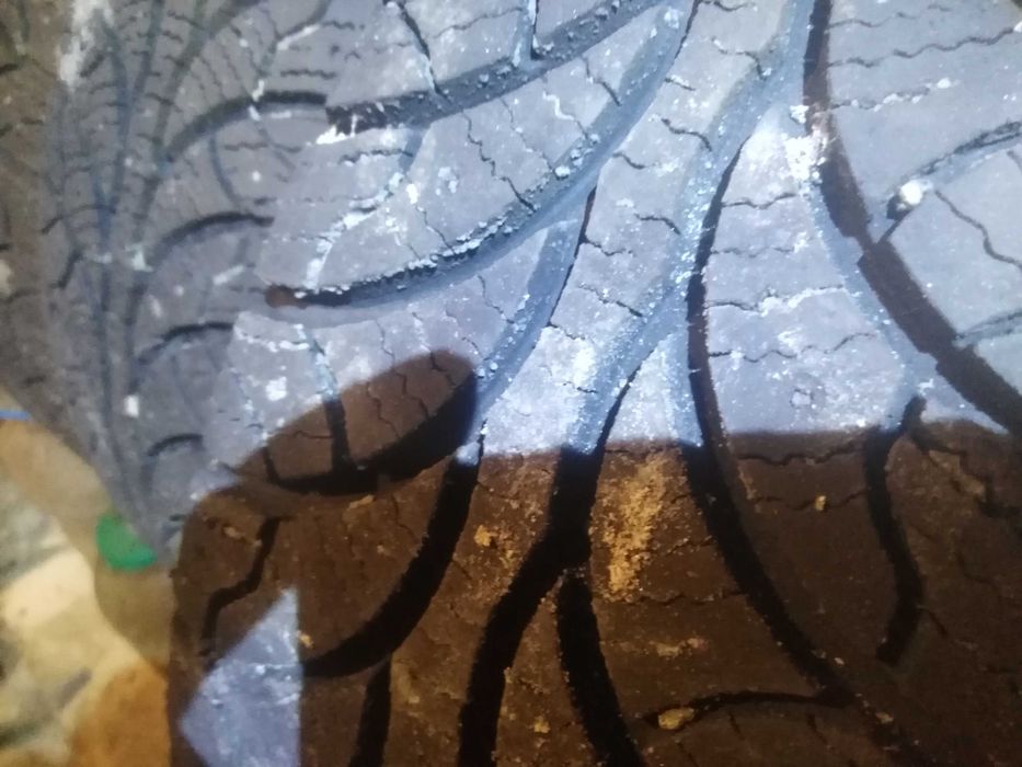 Резина два комплекти  р13