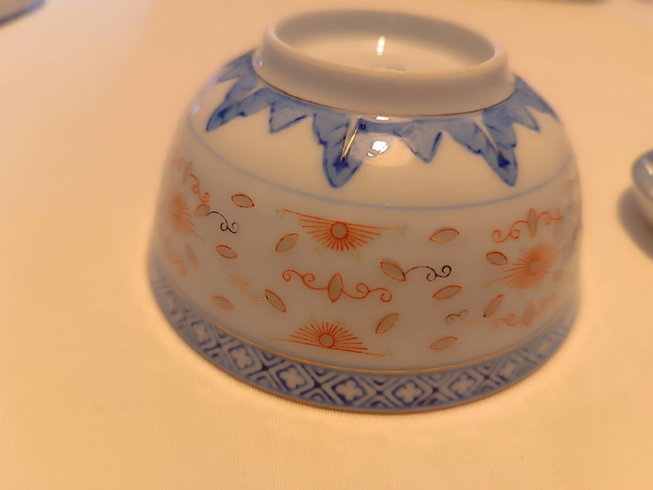 Taça e Colher Porcelana Oriental. Como Nova
