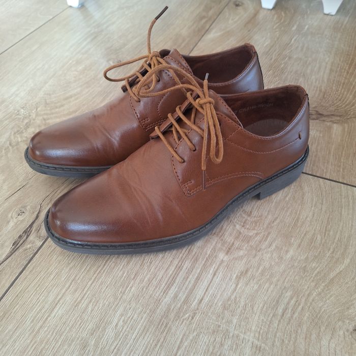 Buty I komunia eleganckie