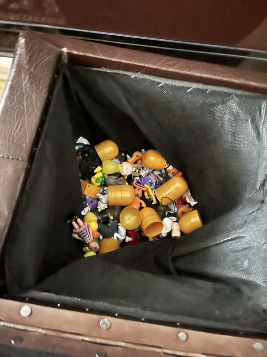 Продам диван та 2 крісла