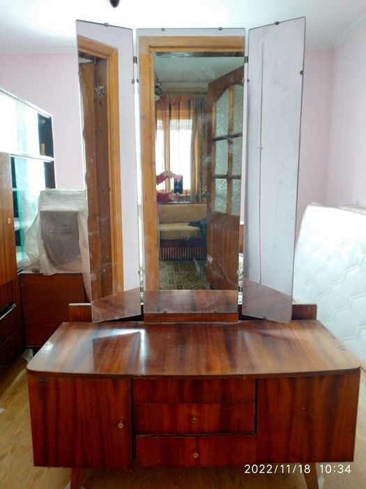 Трильяж для спальні