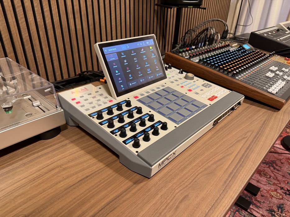 Akai MPC X Special Edition