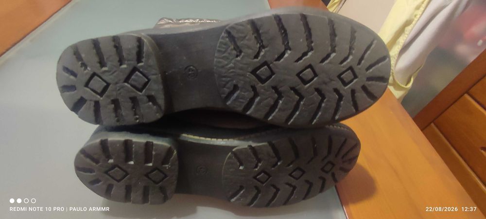 Bota de senhora c/ Cano