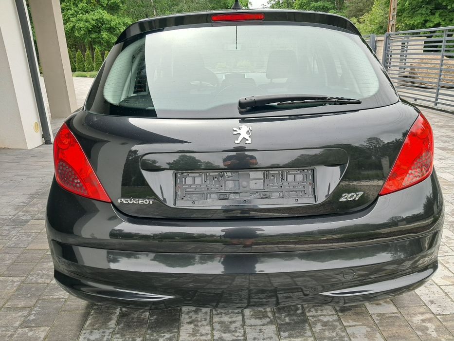 Peugeot 207 1.4  stary silnik Klima zarejestrowany