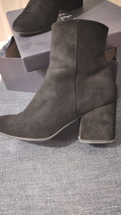 Buty zamszowe firmy Ryłko