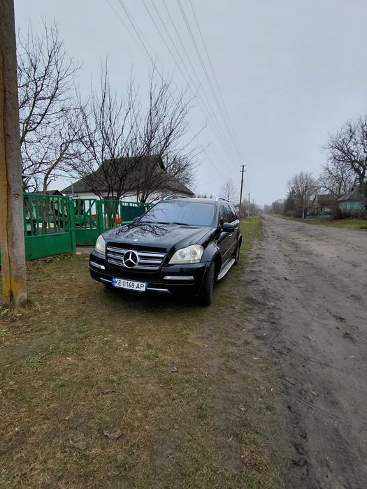 Продам Мерседес GL550
