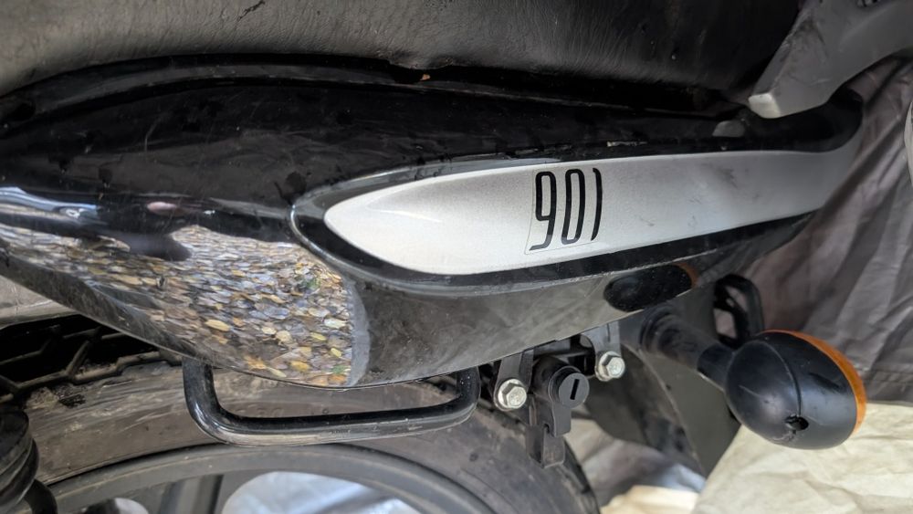 Tłumik motor 50/125ccm Junak , Barton , bak , lampa , owiewki
