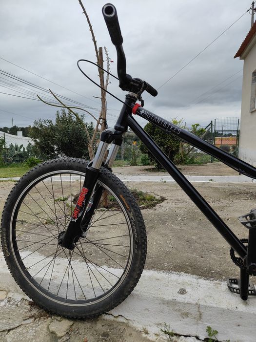 Mutant bikes disc  dirt jump 26