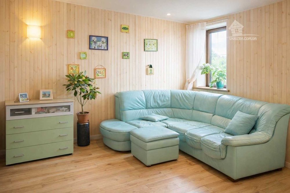 Посуточная аренда дома 250 кв. Метро Левобережная. До 15 человек.