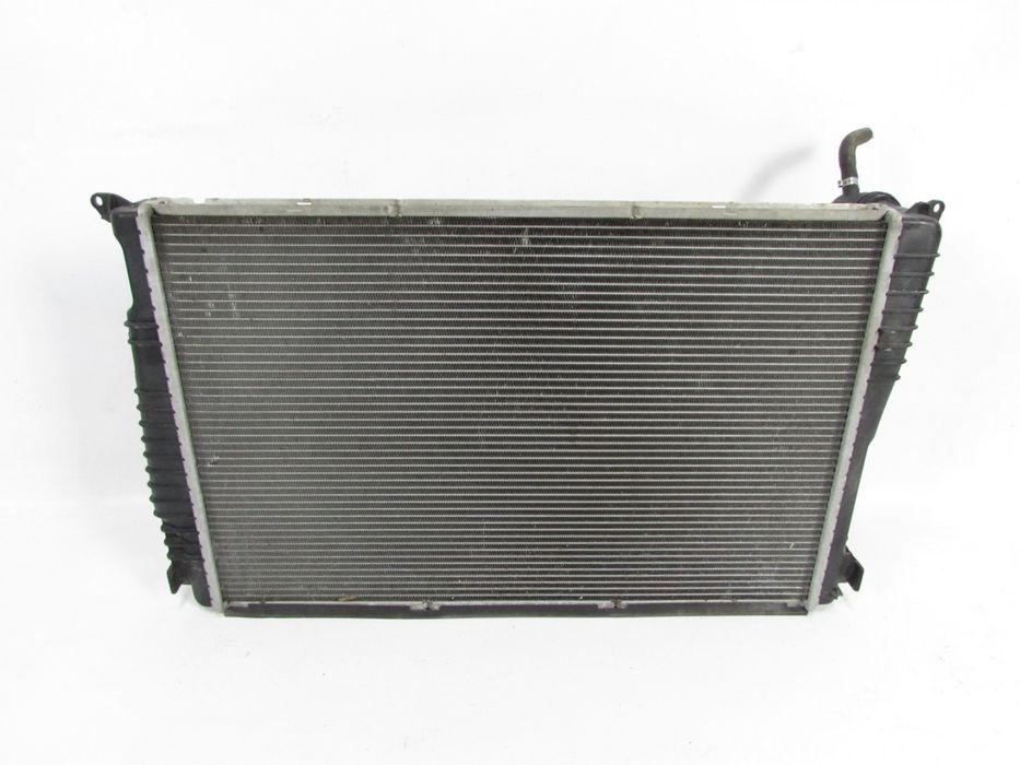 Radiador De Água Bmw X3 Ref: 17118623369