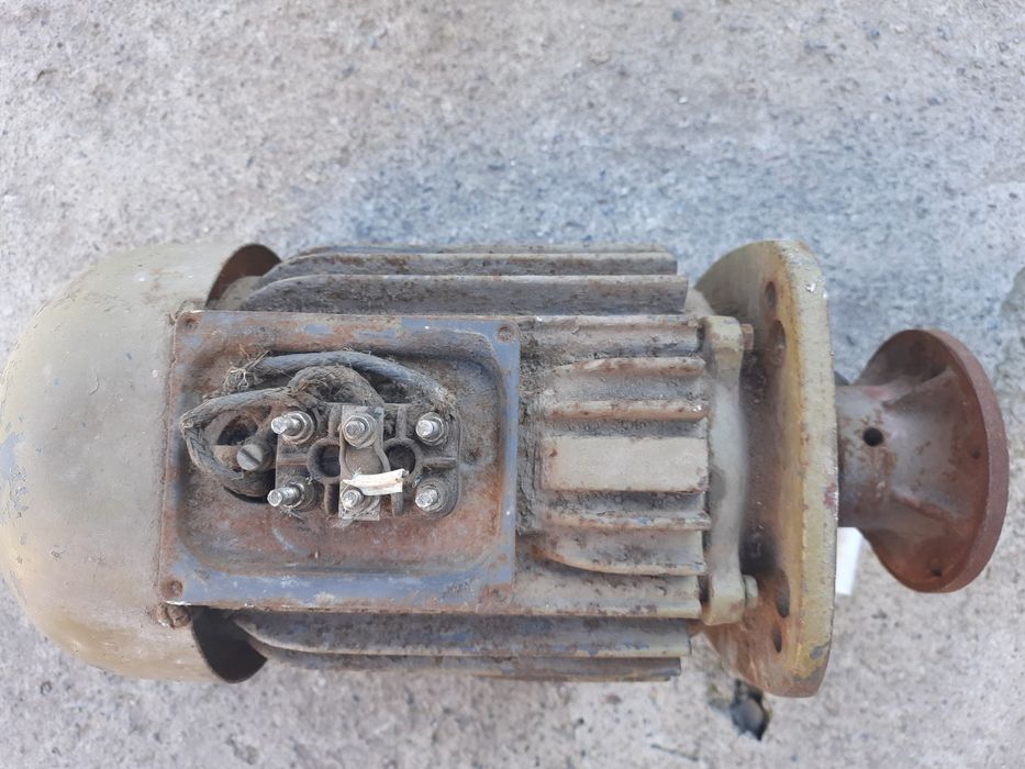 Електродвигун 380 вольт  2.2 кВт