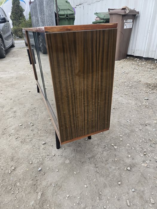 Komoda prl jamik pod TV