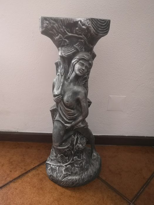 Peça decorativa impecável
