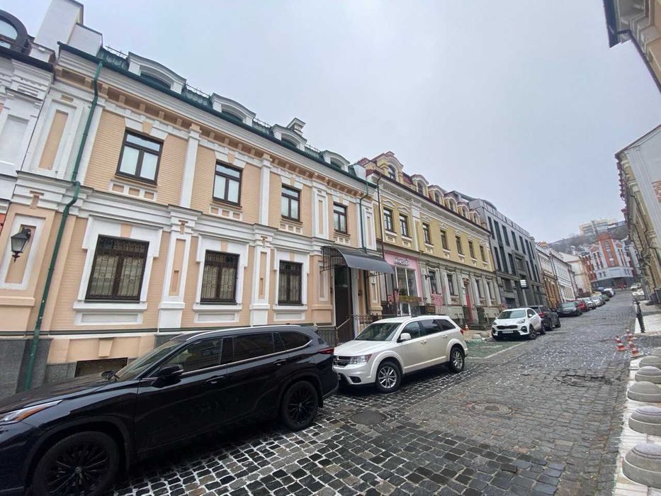 Продаж 6к.кв. по вул.Гончарна 5а