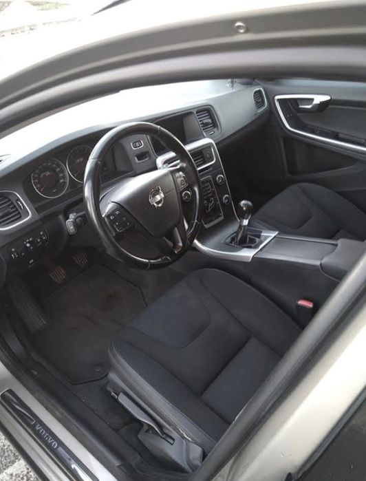 Volvo v60 d2 1.6 foto 5