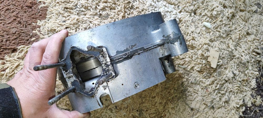 Kartery komar ładne połówki silnika karter silnik romet motorynka 50