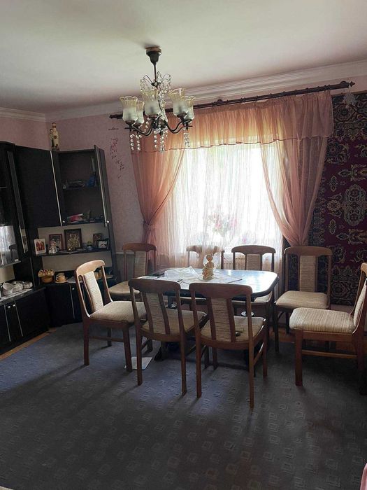 Будинок, 65 м кв + 50сот землі біля хати