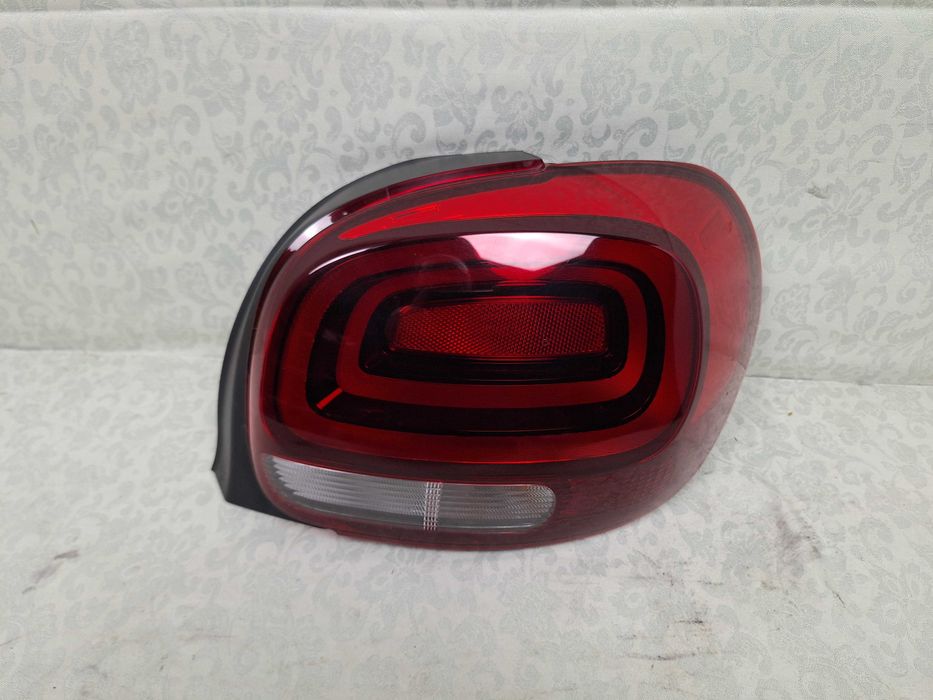 Citroen C3 III lampa prawa tylna 9812257480