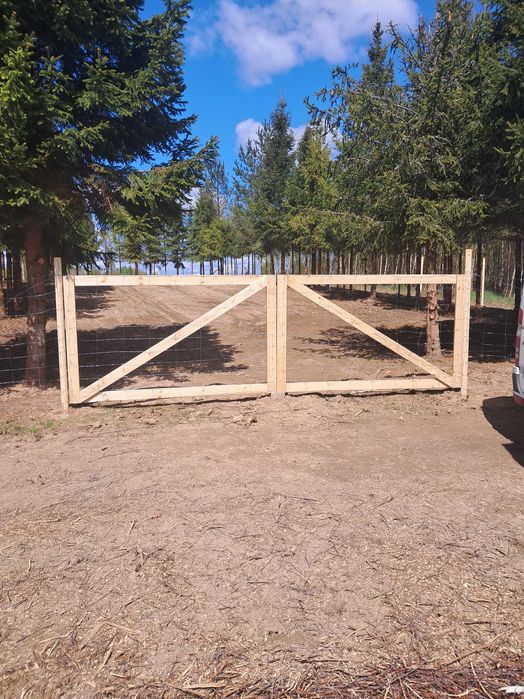 Ogrodzenie z siatki leśnej płot płoty tymczasowe słupki słupek