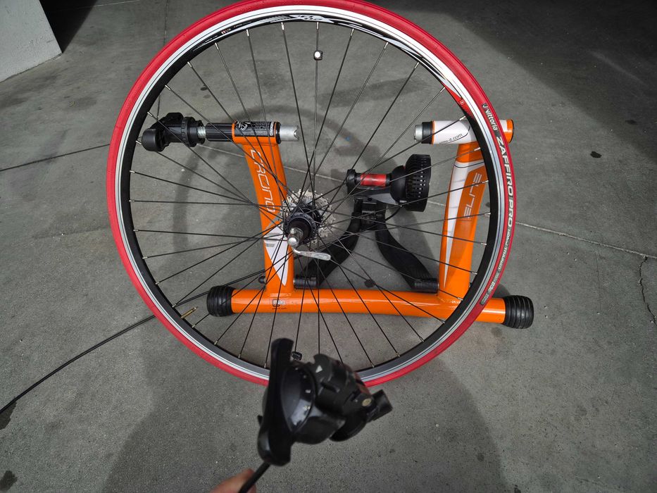 Rolo  ciclismo com roda