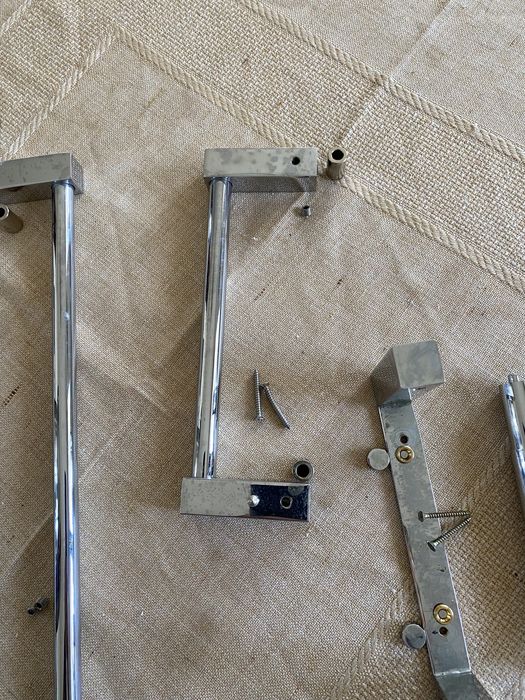 Balde de casa de banho e suportes toalhas e rolo