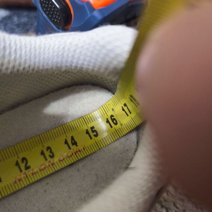 Оригінальні дитячі кросівки New balance 530 на резинках