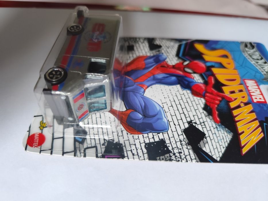 Hot Wheels Combat Medic Spider-Man