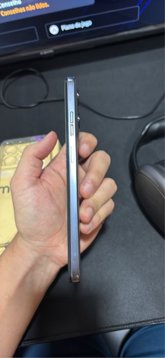 Moto G15 e fone