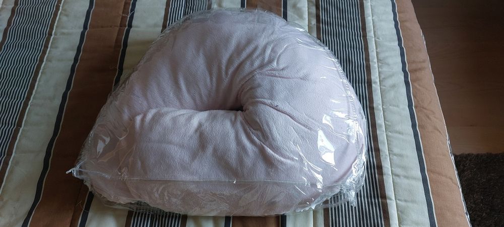 Nursing Pillow426579456510535685